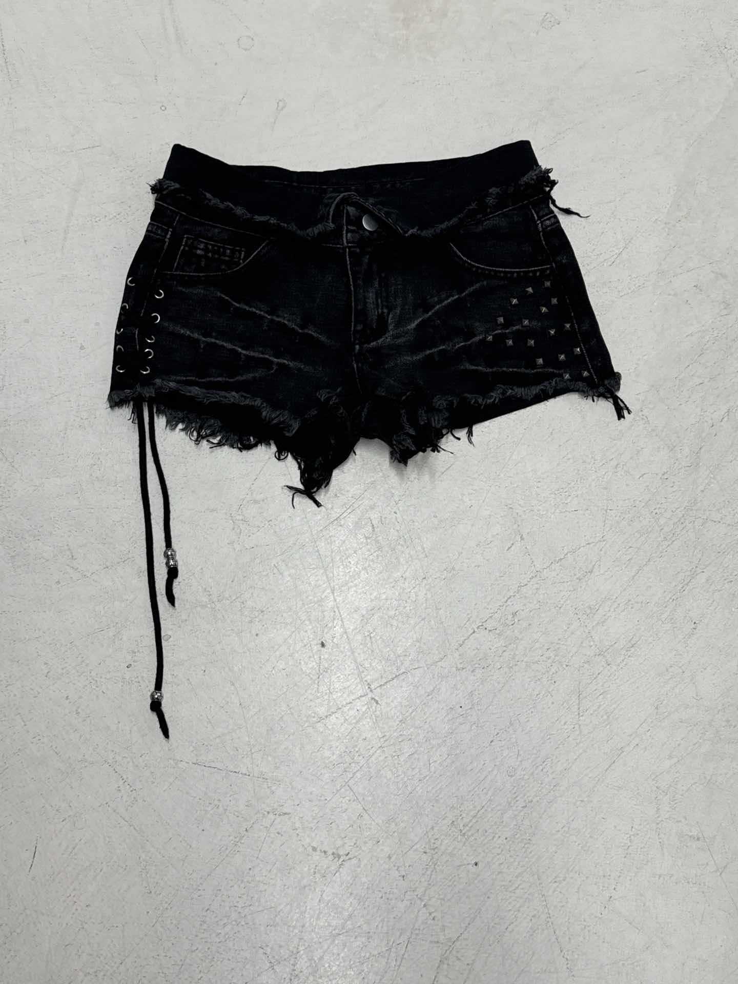 Hippie Spicy Girl Street Motorcycle Style Denim Shorts with Fringe and Rivets