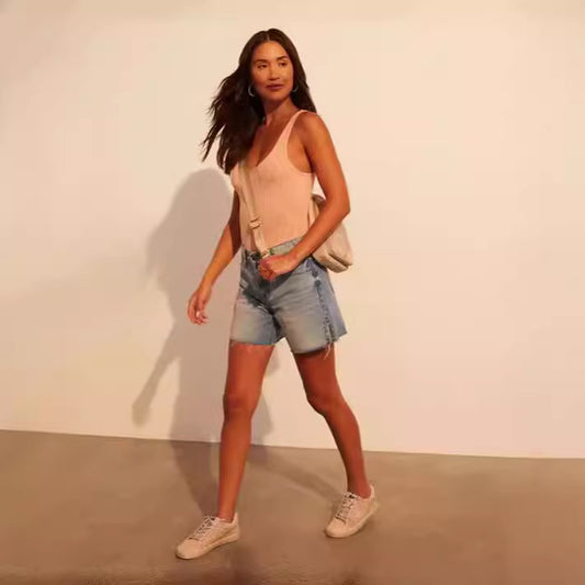 Loose side denim shorts