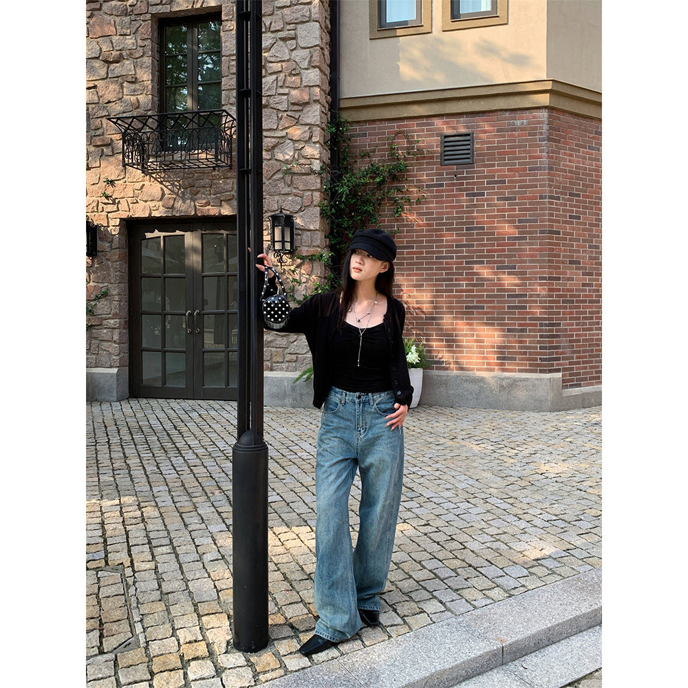 Street Straight Leg Jeans for Women with Unique Pockets and Casual Style