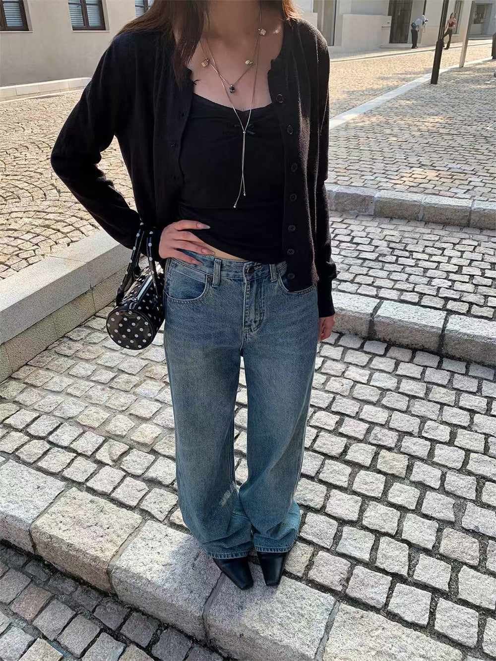 Street Straight Leg Jeans for Women with Unique Pockets and Casual Style