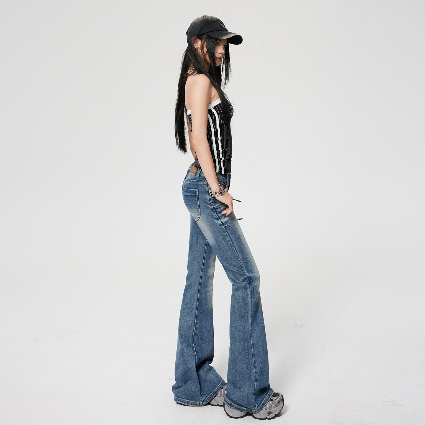 Retro Flared Jeans Women Low Waist Elastic Slim Fit Frayed Bell Bottoms