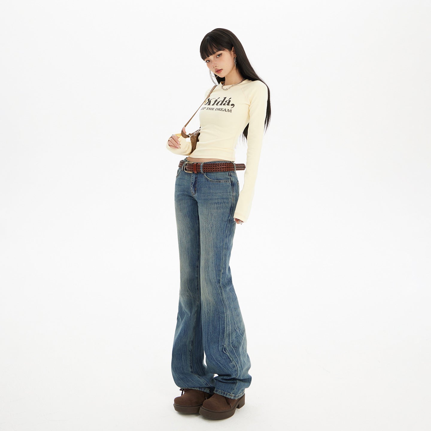 Low Waist Hot Pants, Flared Jeans - Slim Fit Stretchy Denim Pants for Women