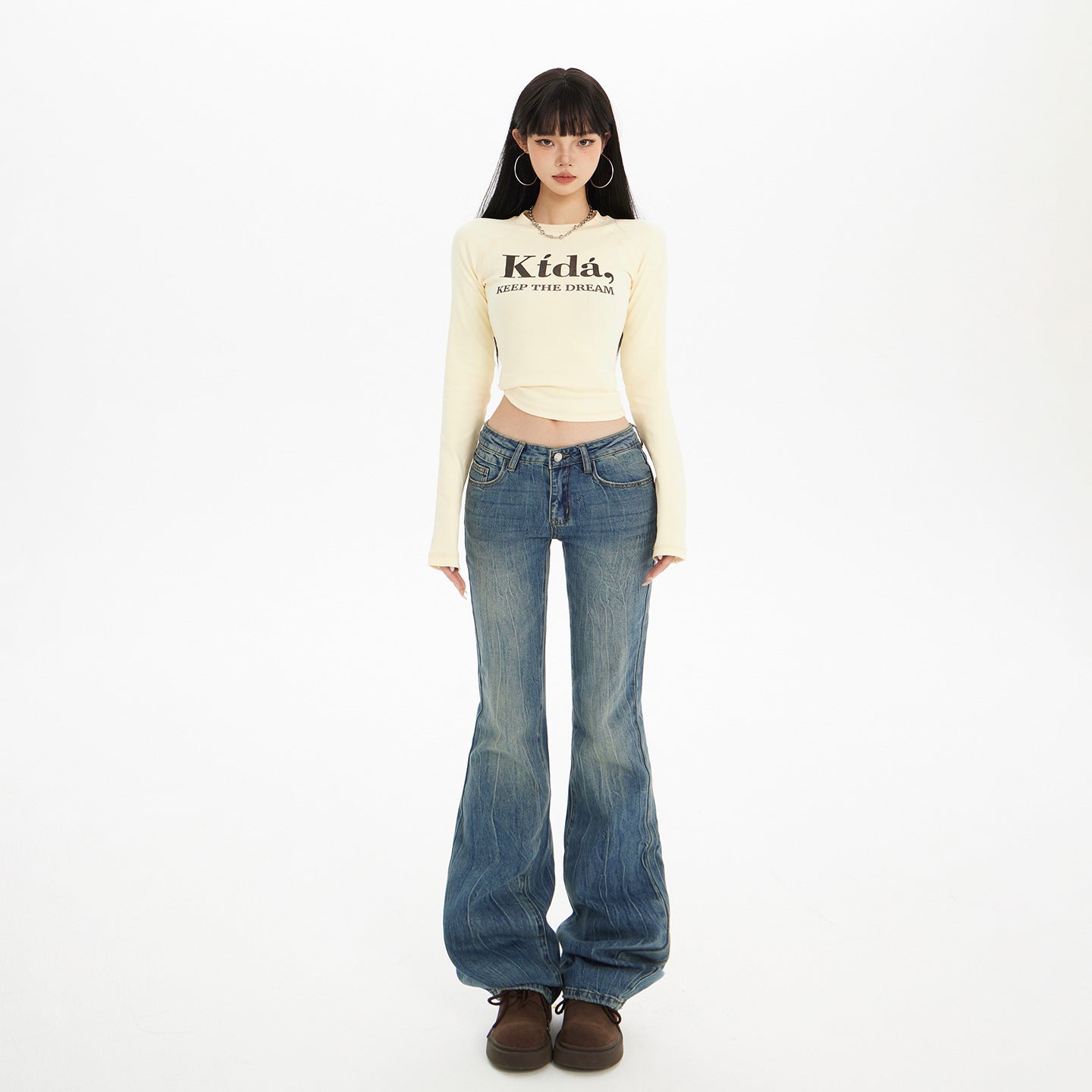 Low Waist Hot Pants, Flared Jeans - Slim Fit Stretchy Denim Pants for Women