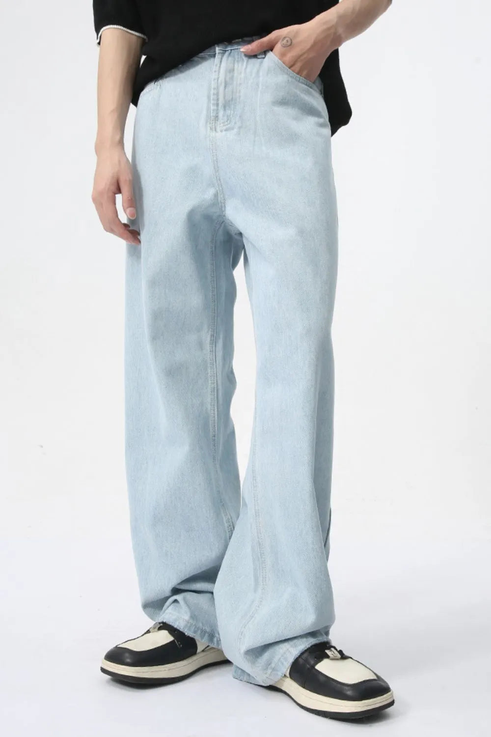 Premium Wide Leg Jeans with Pockets