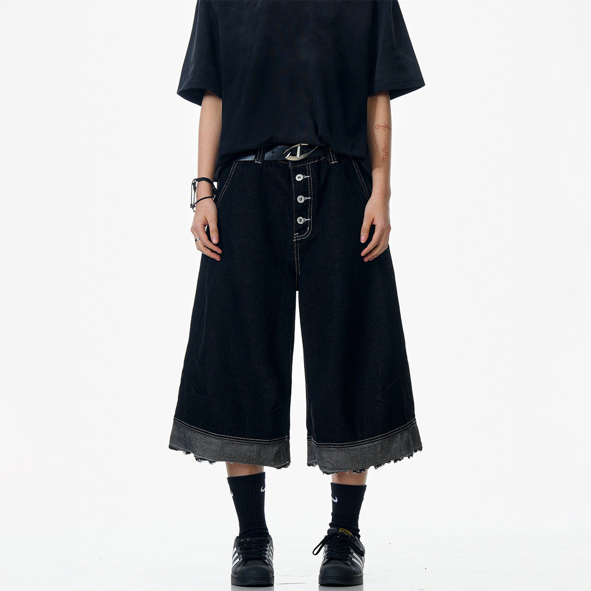 Splicing Silhouette Loose Wide Leg Curved Knife Shorts - Black