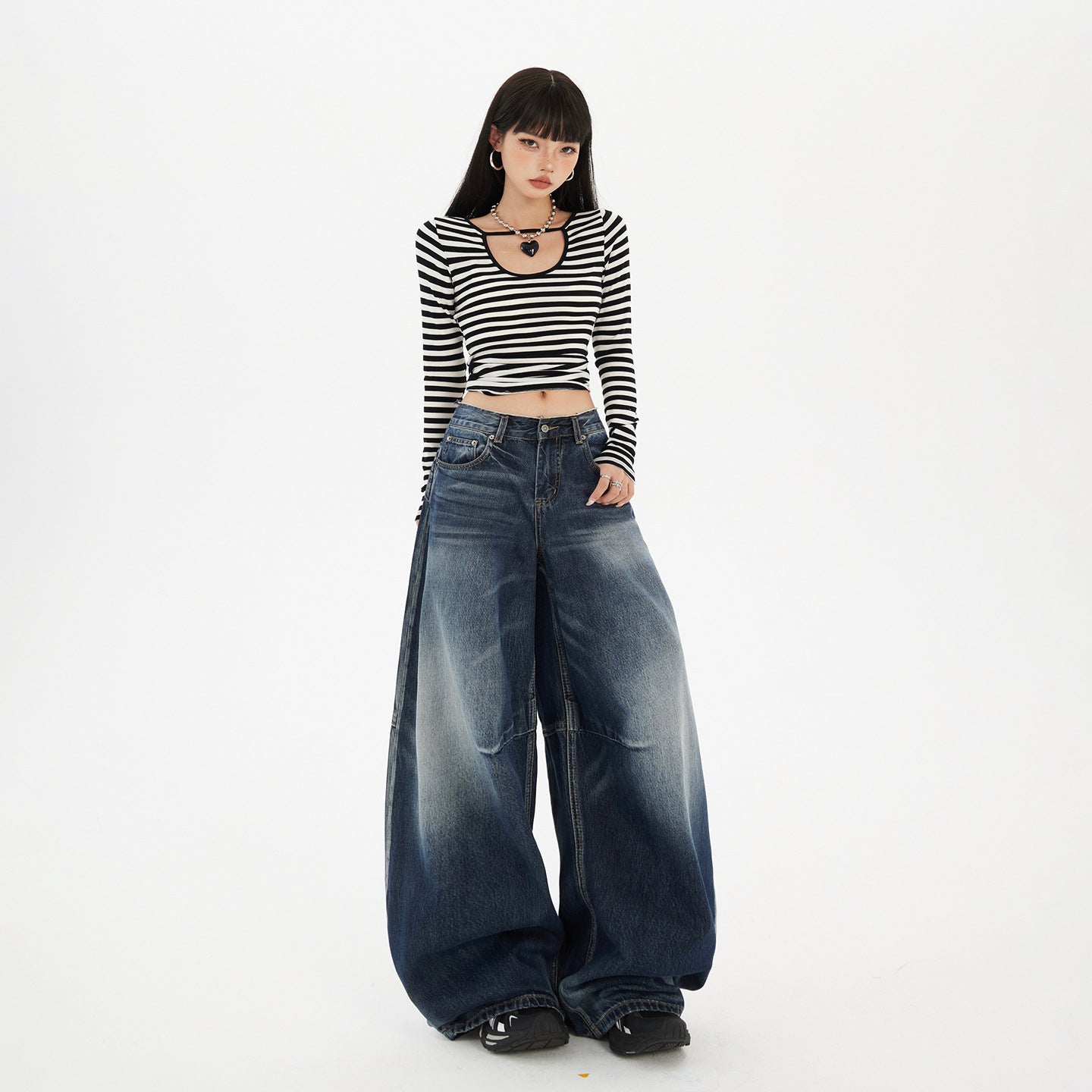 Women's Wide-Leg Jeans - Washed Blue Pear-Shaped Slant Pants