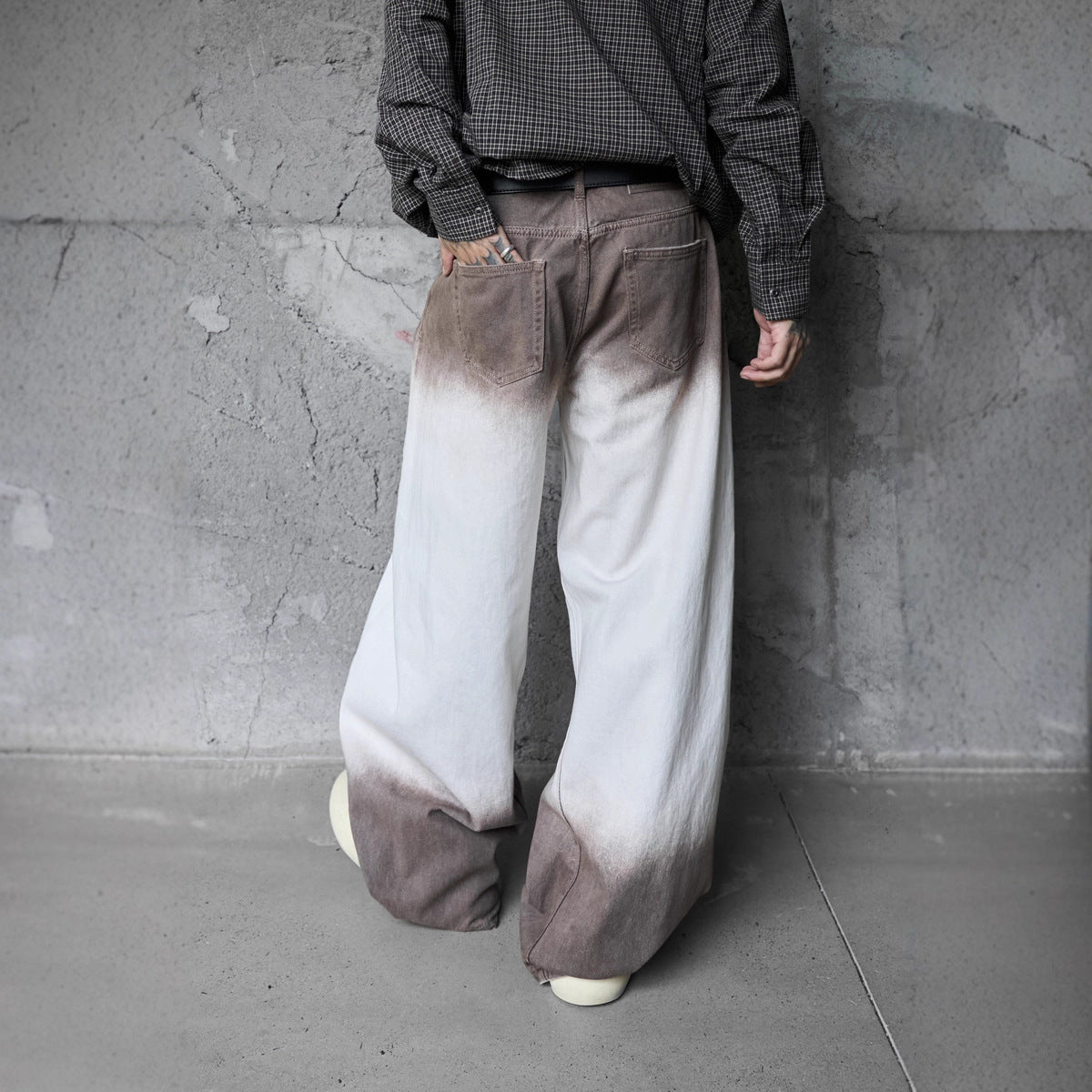 Retro Style Washed Ombre Color Knife-Edge Jeans for Men and Women