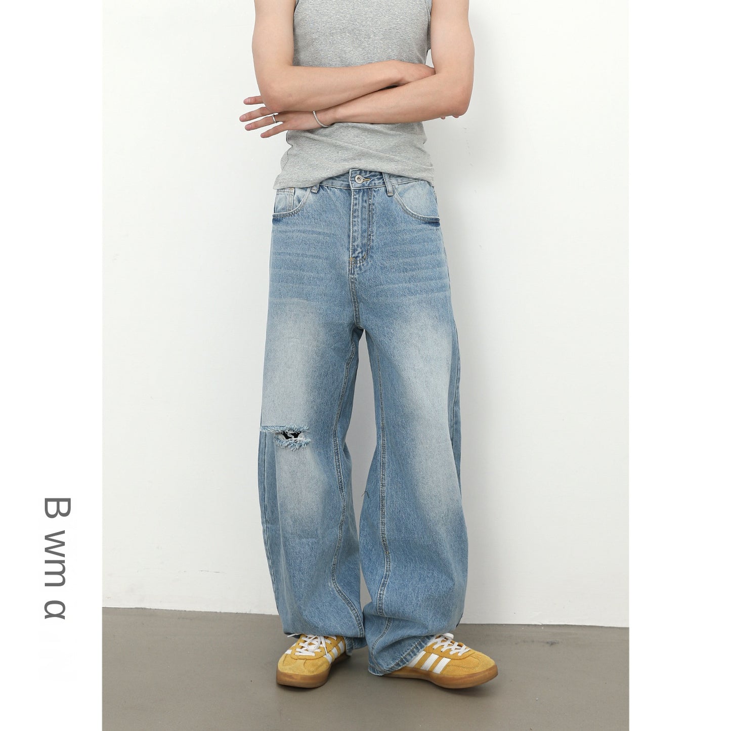 Retro Tapered Hole Denim Pants for Men | Washed Design Loose Wide-Leg Jeans