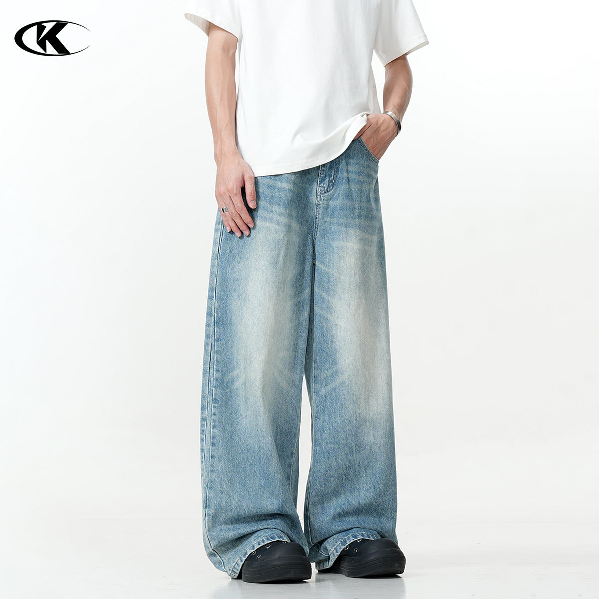 Water-Washed Flared Casual Slim Wide-Leg Jeans for Men and Women