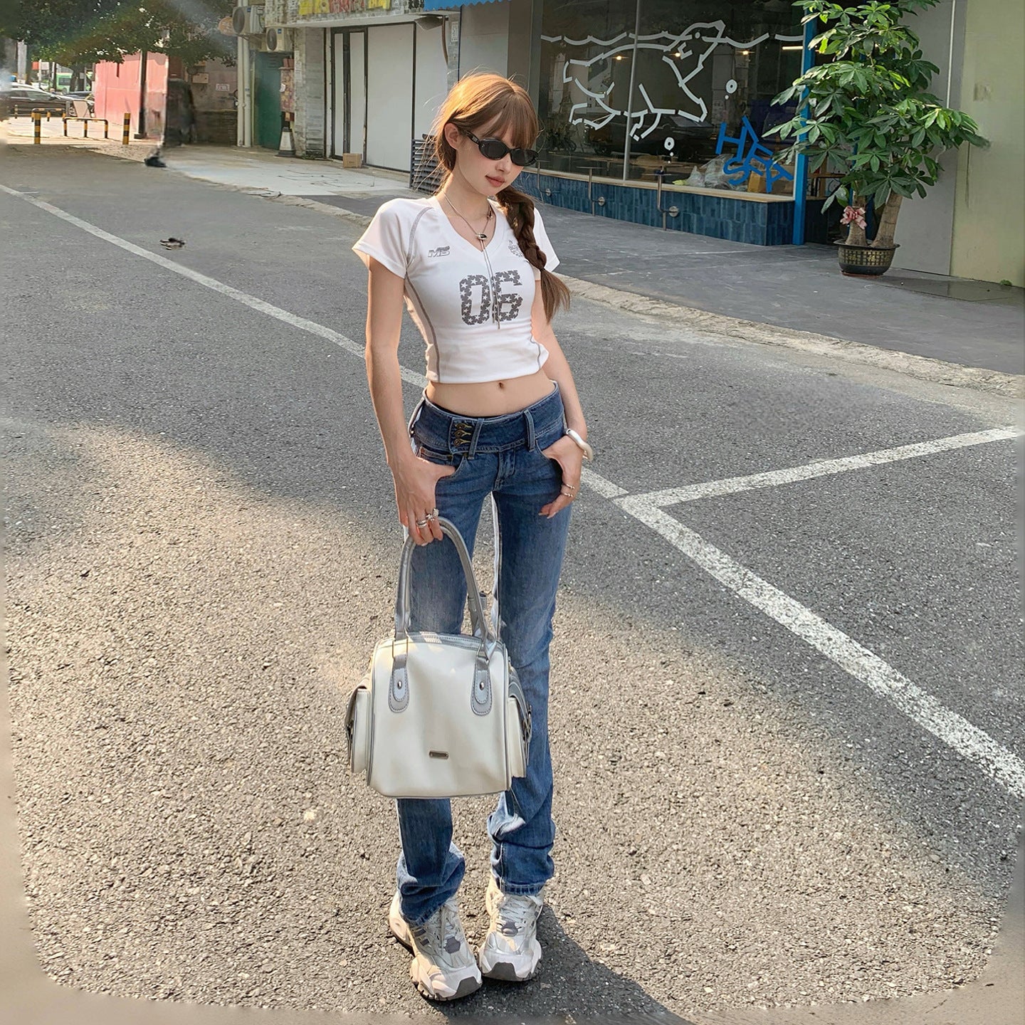 Women's Low Waist Flared Jeans Slim Fit Elastic Straight Leg Horseshoe Pants