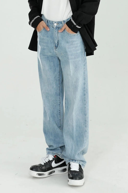 Mid Rise Wide Straight Jeans with Pockets