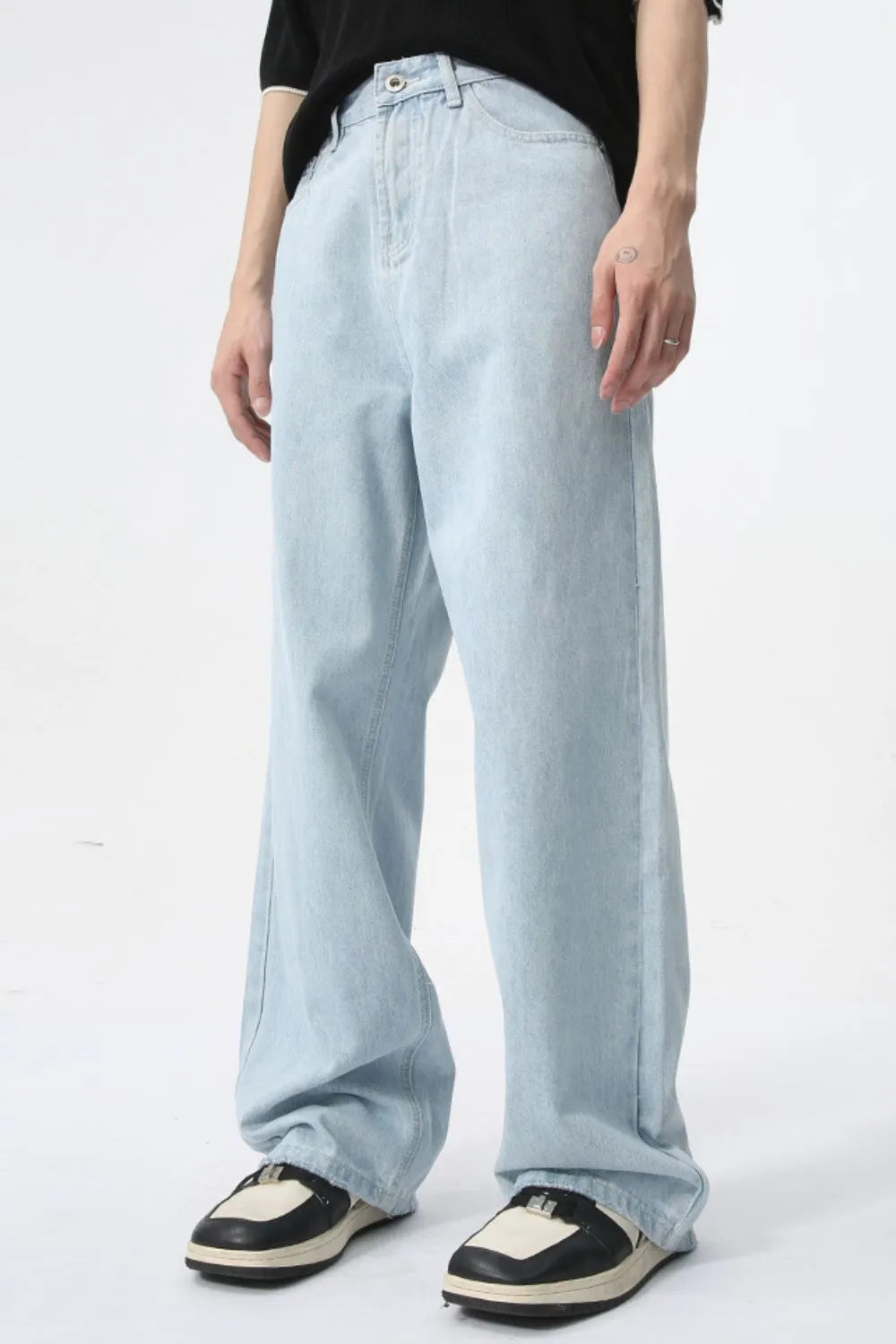 Premium Wide Leg Jeans with Pockets