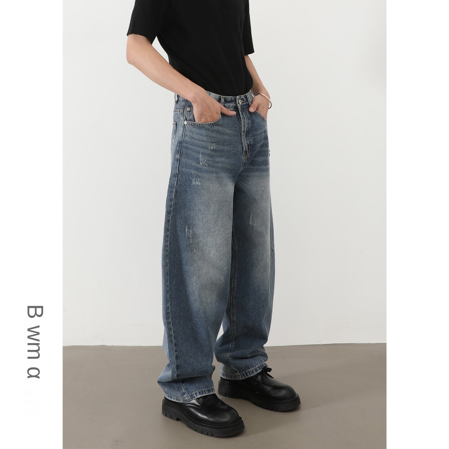 Men's Distressed Loose Fit Tapered Jeans - High Street Style
