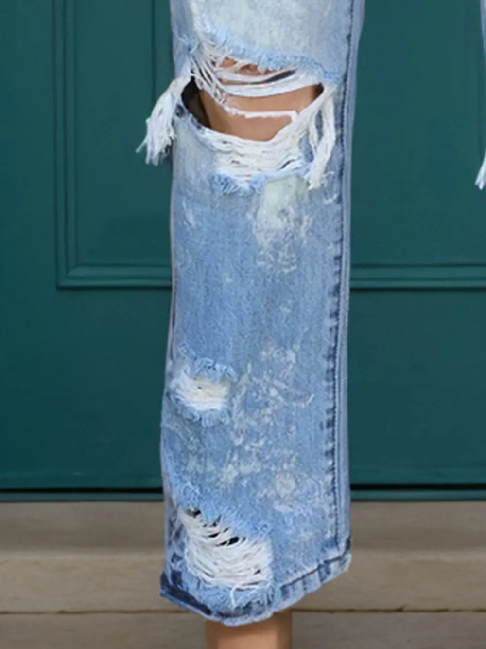 Premium Distressed Straight Jeans with Pockets