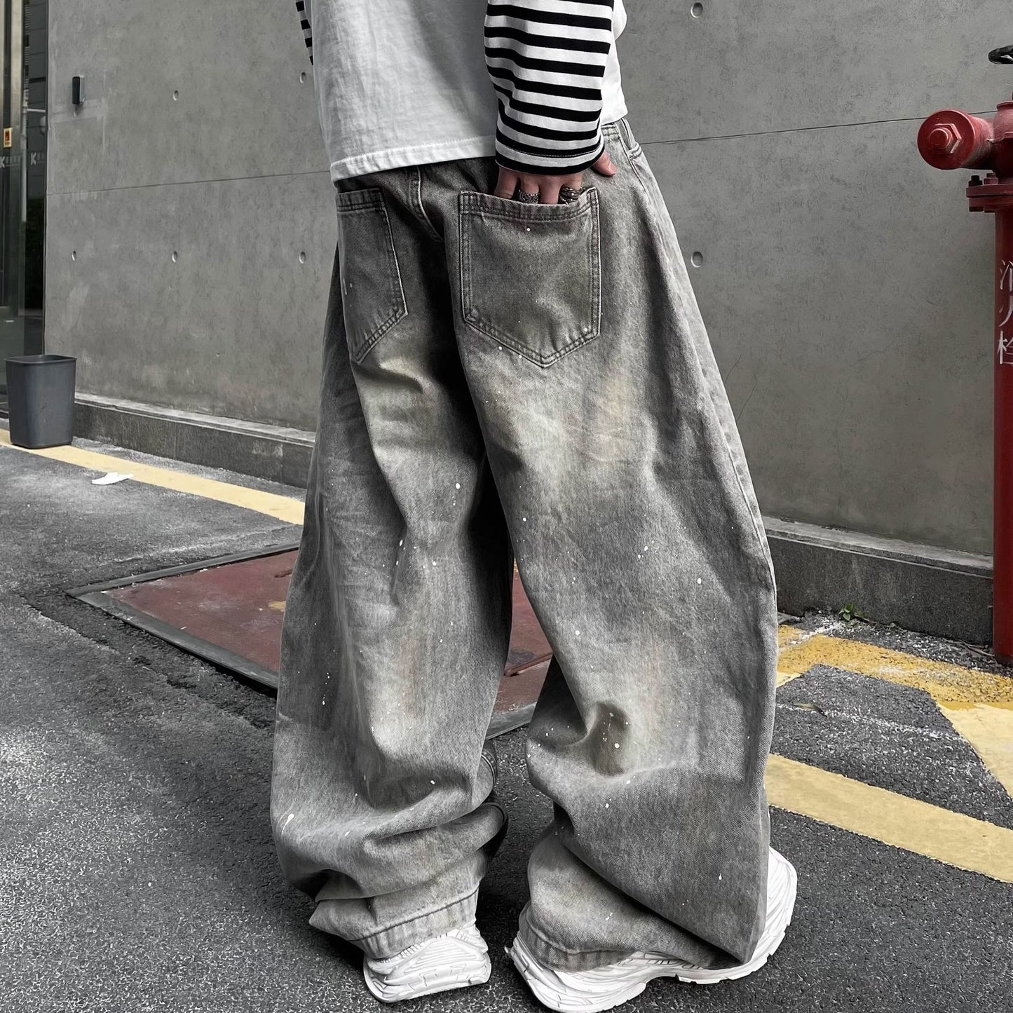 Spring Splash Ink Washed Denim Jeans for Men and Women