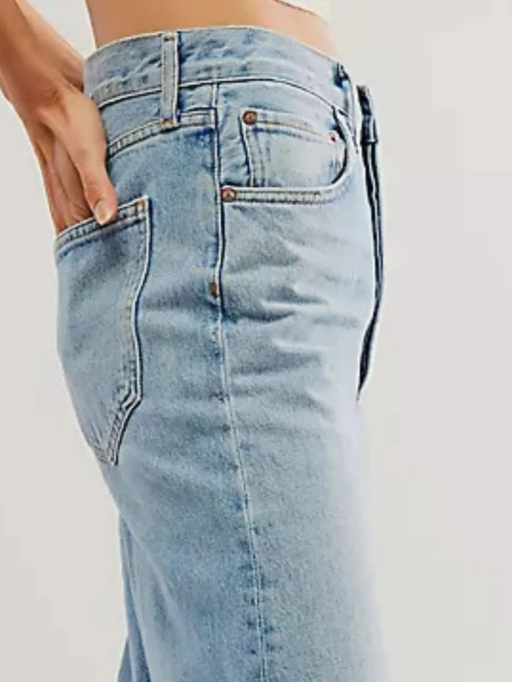 Premium Cuffed Jeans with Pockets