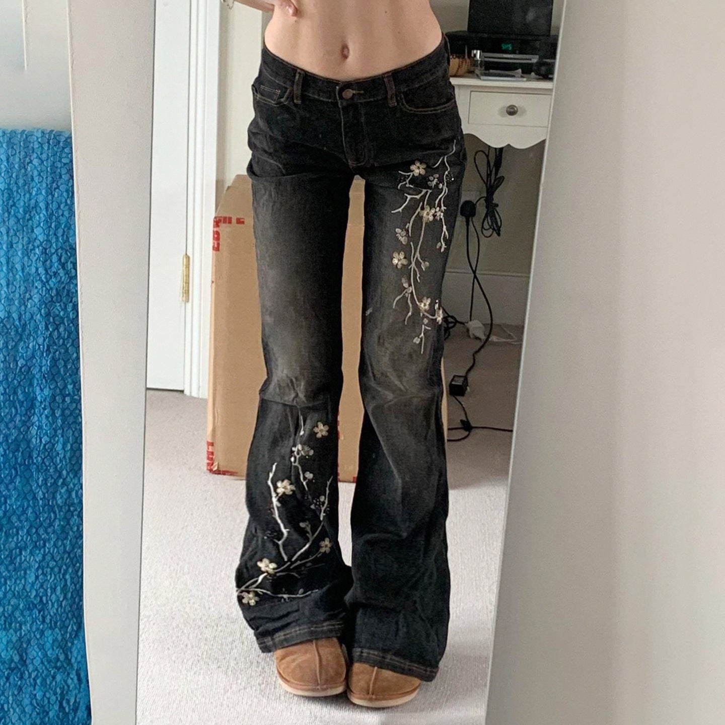 Plant Flower Embroidery Slim Fit and Slimming Flared Jeans