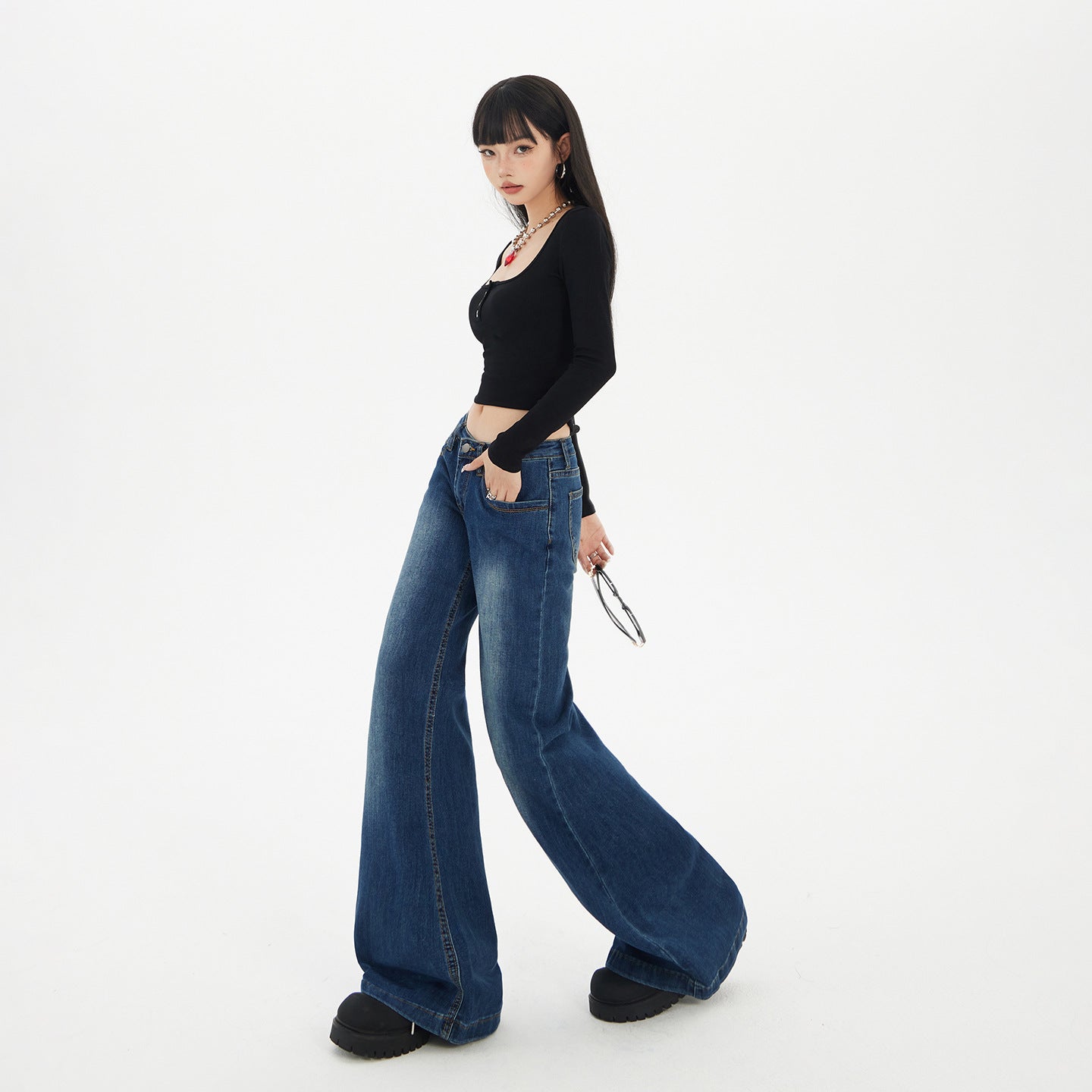 Blue Low-Waist Flared Jeans for Women - Casual Versatile Hanging Flared Pants