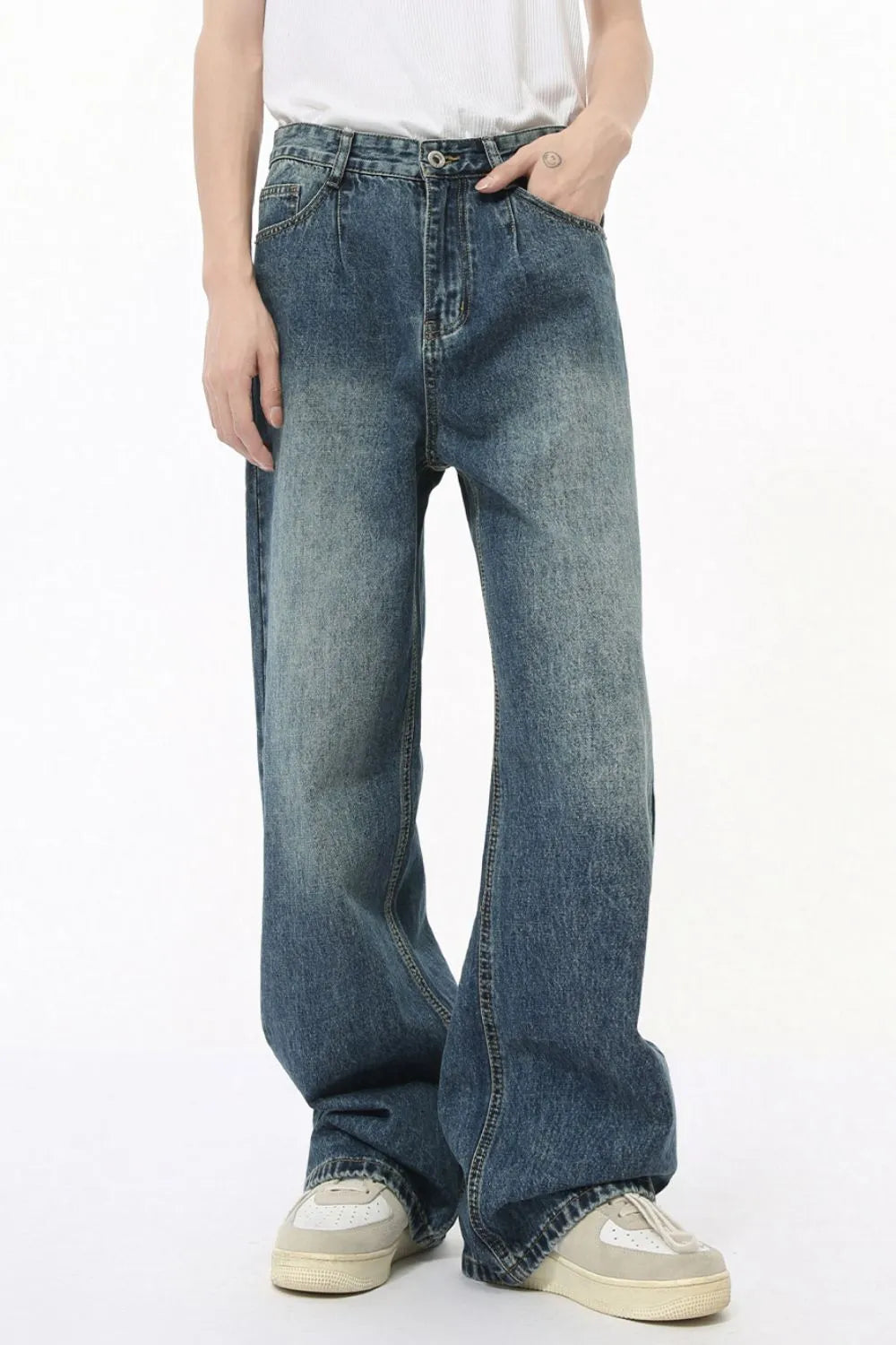 Premium Mid Rise Wide Leg Jeans with Pockets