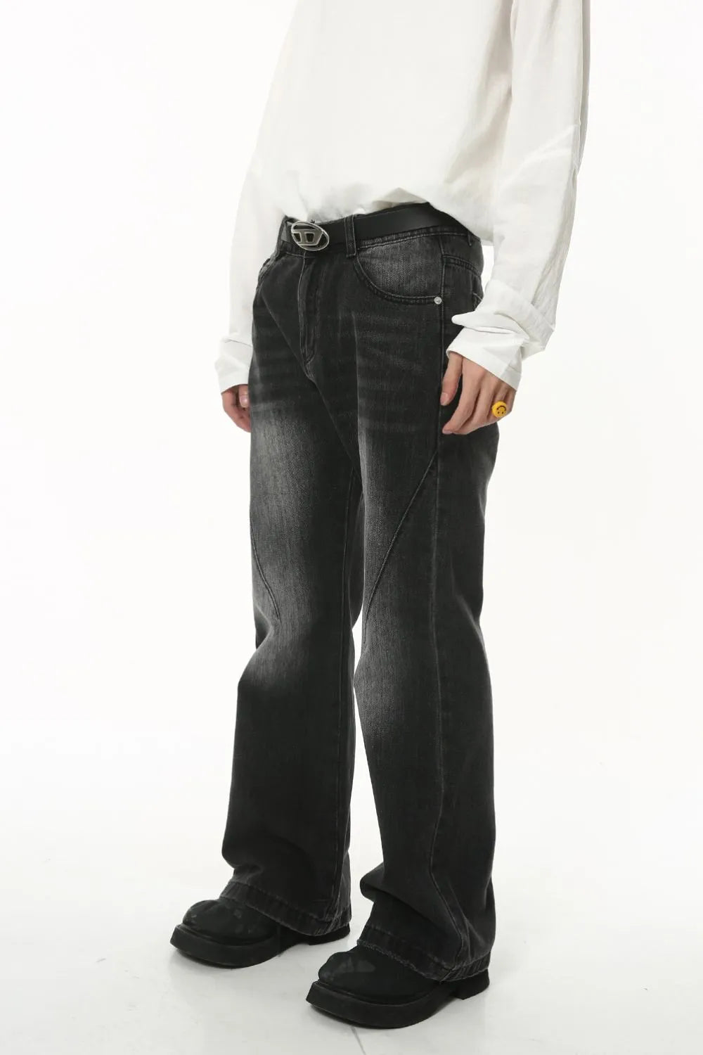 Premium Washed Jeans with Pockets