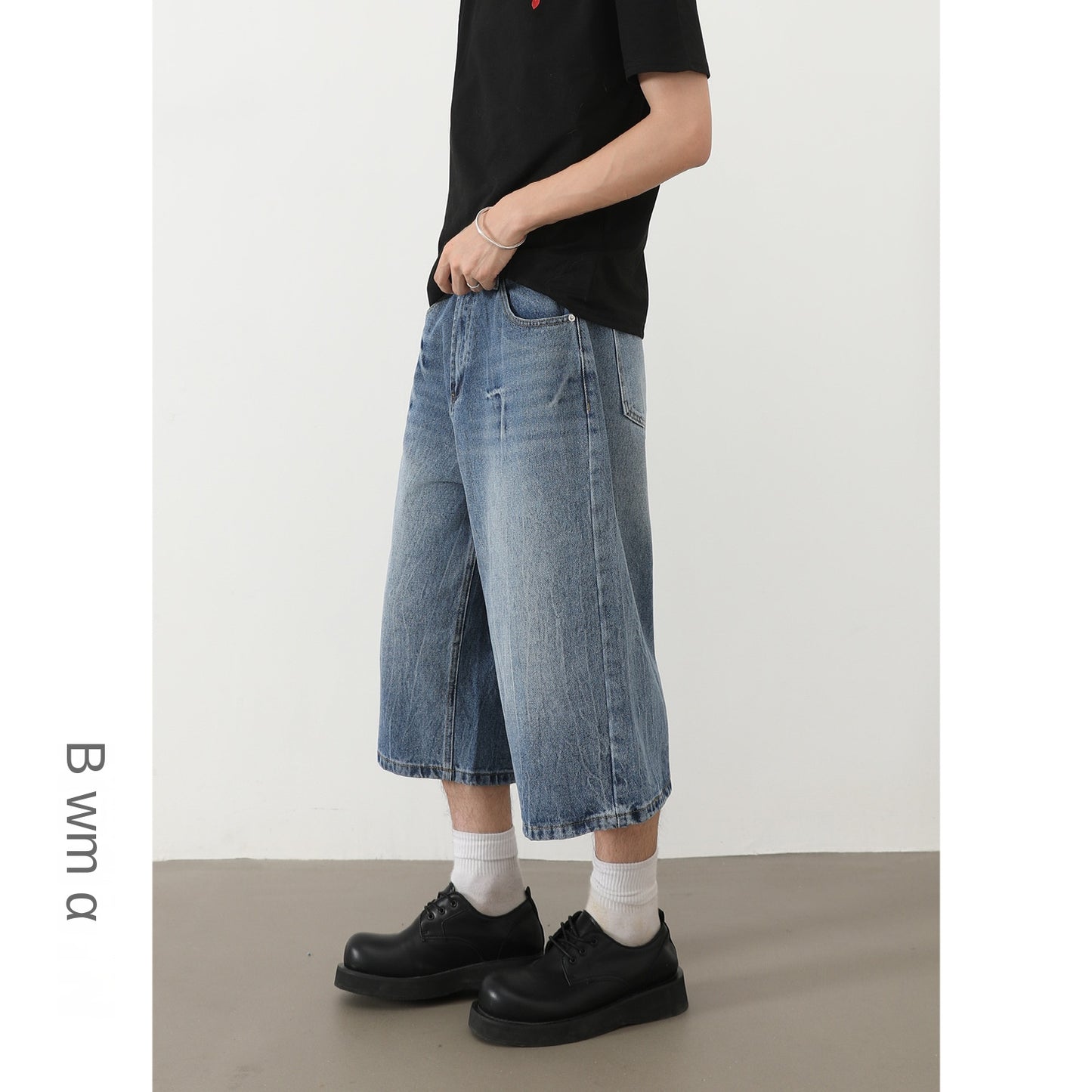 American Style Lightning Cracked Seven-Quarter Denim Pants for Men