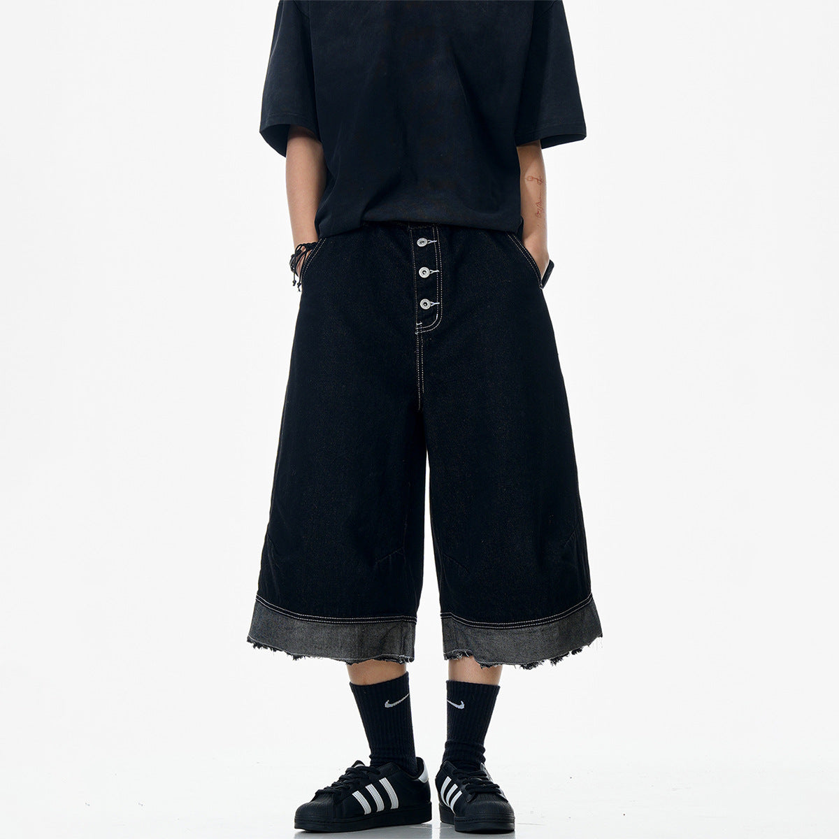 Splicing Silhouette Loose Wide Leg Curved Knife Shorts - Black