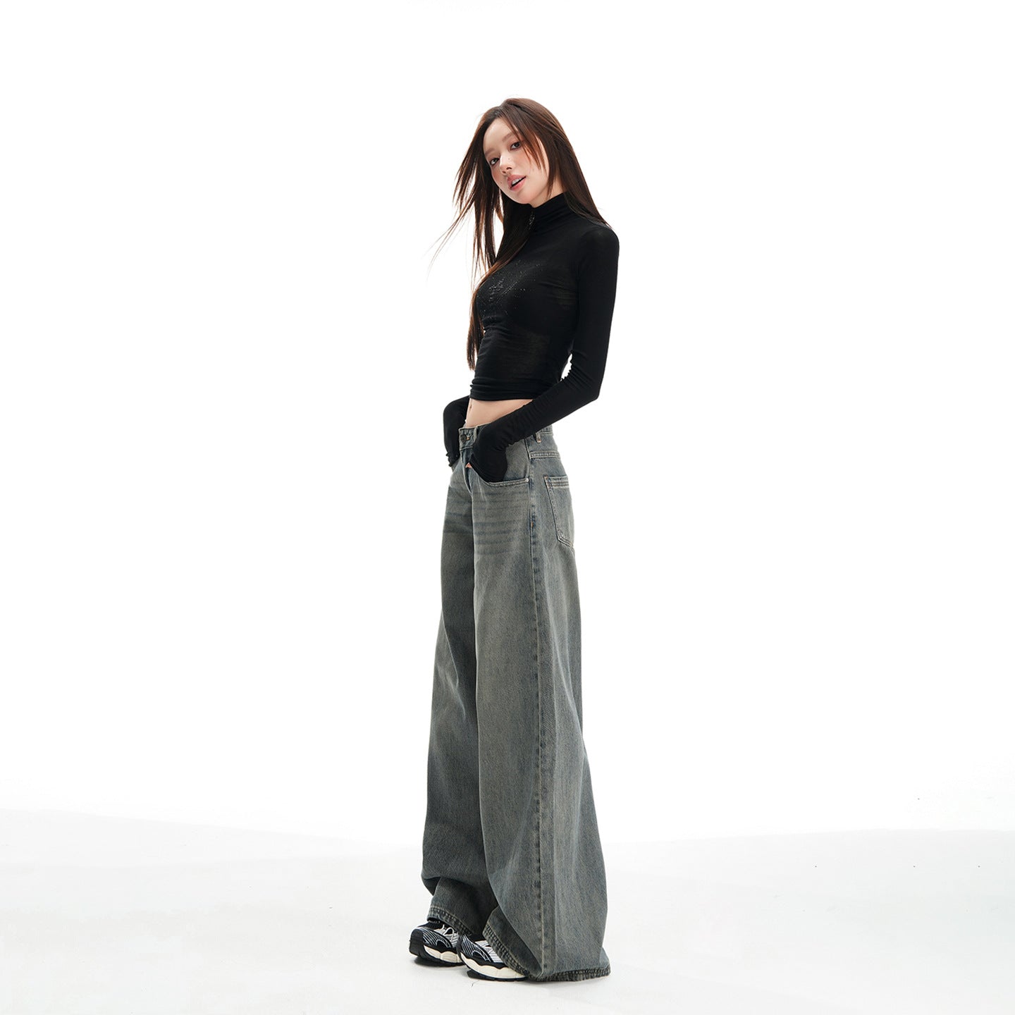 Women's Wide-Leg Pants - Loose Fit High-Waist Trousers with Vintage Wash