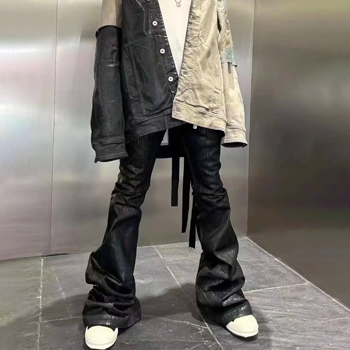 Coated Water Washed Design Denim Micro Pull Floor Pants