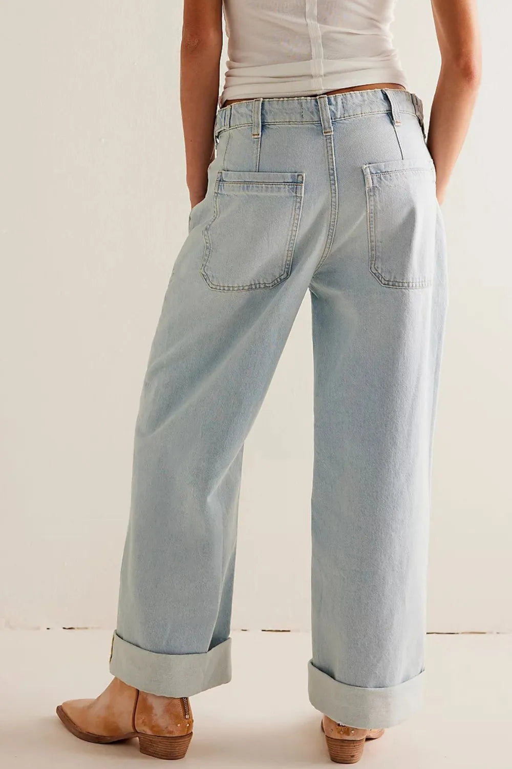 Washed Wide Leg Jeans with Pockets